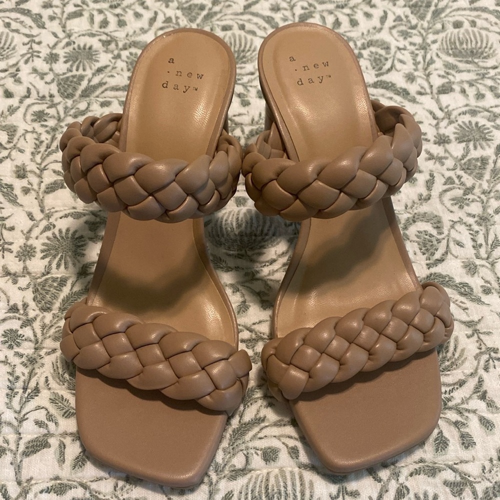 Braided heels